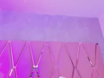 Chaturbate Best live sex cam show of emilyblack_1