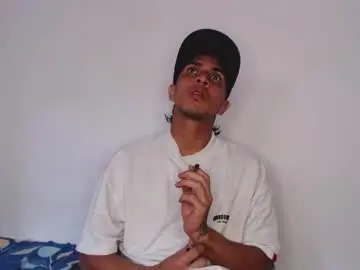 Chaturbate Watch Live Sex Cams of monkey_uchiha77