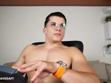 Chaturbate Live Sex Cam of maximohoot