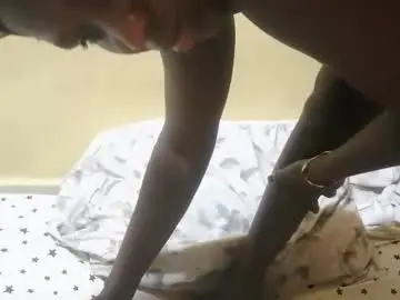 Chaturbate Live Porn of squirtypussie