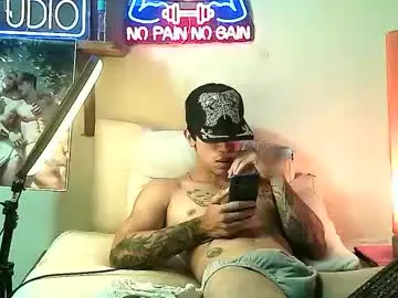 Chaturbate Live Sex Cam of yeisoncastellanos1999