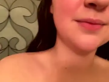 Chaturbate Live Sex Cam of alaira_moon_lenai