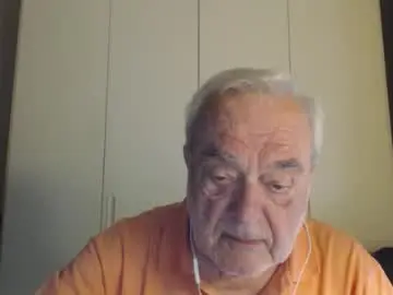 Chaturbate Watch Live Sex Cams of ciaoamoremio3