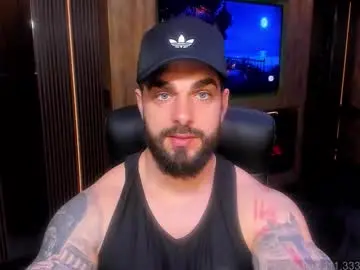 Chaturbate Live Sex Cam of mrkarlhot99