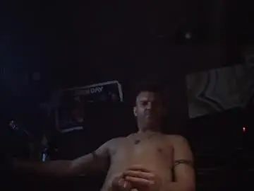 Chaturbate Live Sex Cam of str8foryouguy