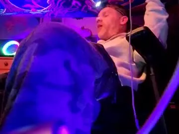 Chaturbate Watch Live Sex Cams of str8foryouguy