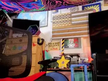 Chaturbate Free Live Porn of str8foryouguy