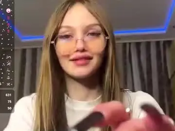 Chaturbate Live Porn of hip_hop_baby