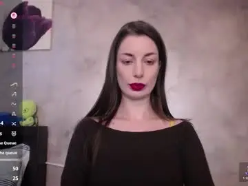 Chaturbate Watch Live Sex Cams of hotilia18