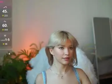 Chaturbate Live Porn of lil_chery