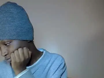 Chaturbate Live Sex Cam of petitehunny