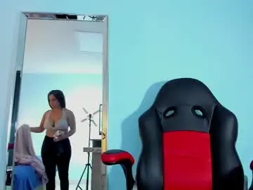 Chaturbate Best live sex cam show of zoe_foster4