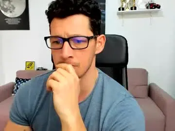 Chaturbate Watch Live Sex Cams of brutusk1