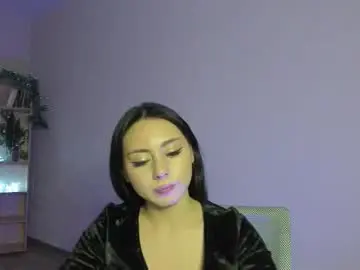 Chaturbate Live Sex Cam of mila_dance_