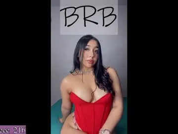 Chaturbate Live Sex Cam of nicolle_sabinas