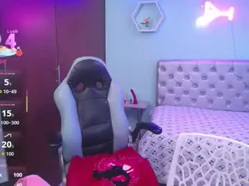 Chaturbate Live Porn of thalia_mills19