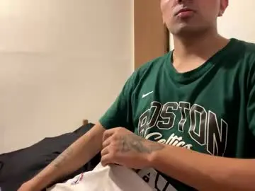 Chaturbate Live Sex Cam of y0ungwithbrowndick