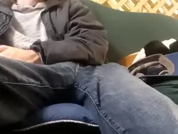 Chaturbate Live Sex Cam of biggestboiiii