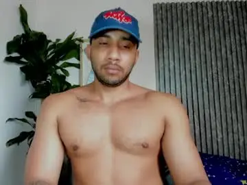 Chaturbate Adult Webcams of cristobal12cock