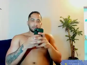 Chaturbate Adult Video Chat of cristobal12cock