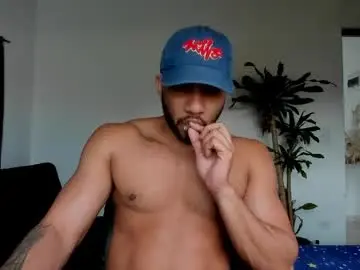 Chaturbate Free Porn Cam of cristobal12cock