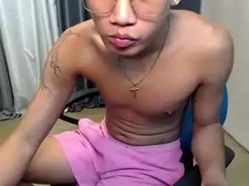 Chaturbate Nude Webcam of hugecockjames09