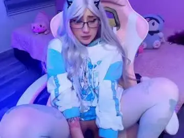 Chaturbate Nude Webcam of miwaviolet