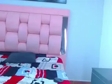 Chaturbate Sex Cam of sophi_and_jack