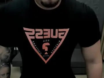 Chaturbate Live Sex Cam of tonywilcoxx