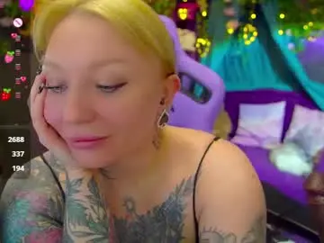 Chaturbate Nude Webcam of blackedbarbie