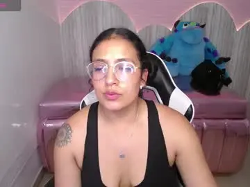 Chaturbate Live Sex Cam of tamara_brown_t