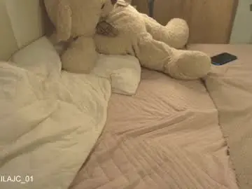 Chaturbate Live Sex Cam of cammile_cole