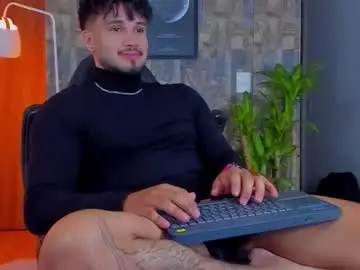 Chaturbate Best live sex cam show of deymon_scott