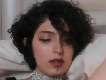 Chaturbate Live Porn of lyravendrell