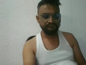 Chaturbate Live Sex Cam of indian1433