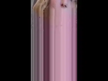 Chaturbate Live Sex Cam of whorekneecouple34