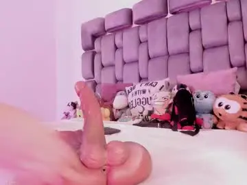 Chaturbate Sex Cam of camila_matinez_