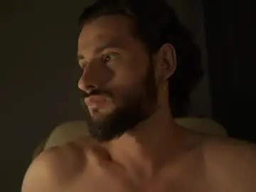 Chaturbate Live Porn of double_luckystrike