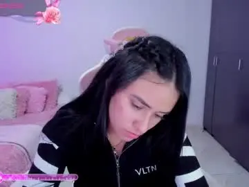 Chaturbate Live Sex Cam of isaa_diamond