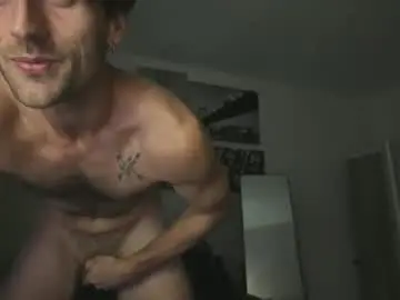 Chaturbate Live Sex Cam of lukegunn22