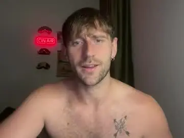 Chaturbate Live Sex Cam of lukegunn22