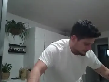 Chaturbate Live Porn of roberto_twink1