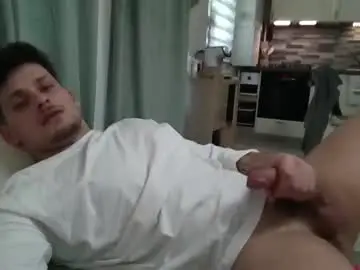 Chaturbate Free Porn Cam of roberto_twink1