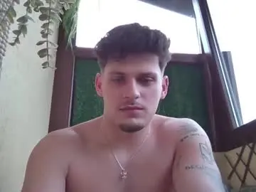 Chaturbate Free Porn Cam of roberto_twink1