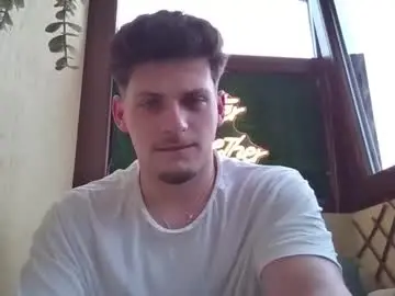 Chaturbate Free Live Porn of roberto_twink1