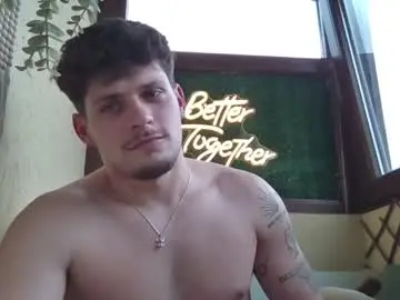 Chaturbate Live Sex Cam of roberto_twink1