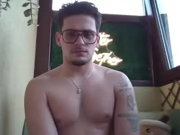 Chaturbate Best live sex cam show of roberto_twink1