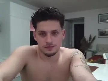 Chaturbate Adult Video Chat of roberto_twink1