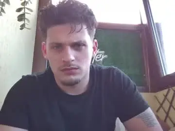 Chaturbate Free Porn Cam of roberto_twink1