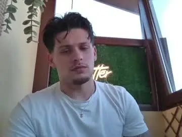 Chaturbate Sex Cam of roberto_twink1